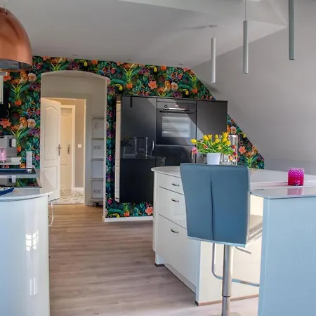 Frau * ガルディング