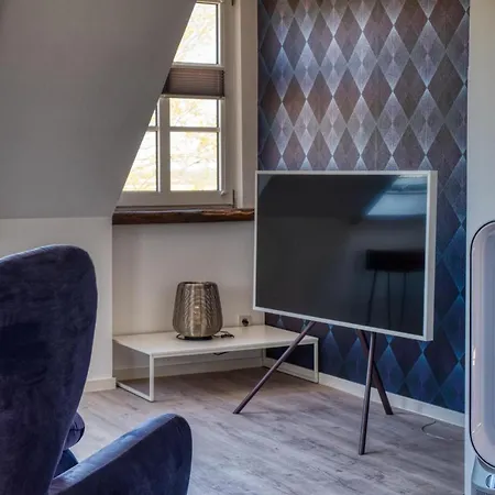 Frau Apartment