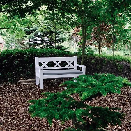 アパート Frau ガルディング